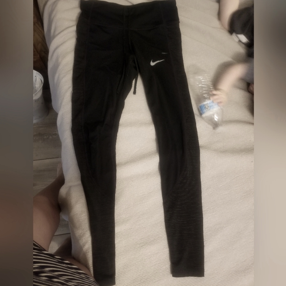 Nike womens athletic leggings